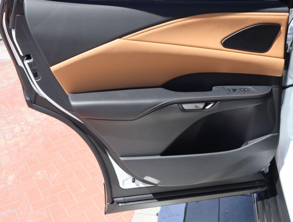 صورة مصغرة 24 لـ 2026 Lexus RX 450H+ PREMIUM