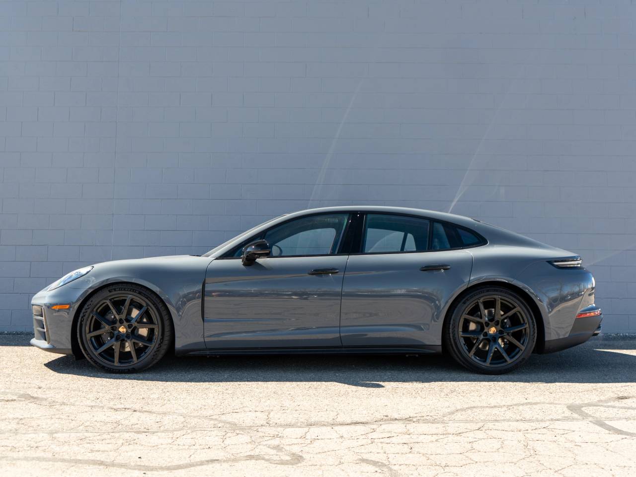 صورة 2 لـ 2025 Porsche PANAMERA