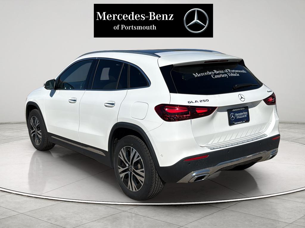 MERCEDES-BENZ GLA - 3