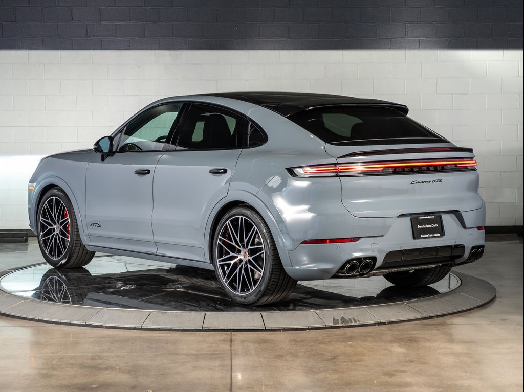 PORSCHE CAYENNE GTS - 3