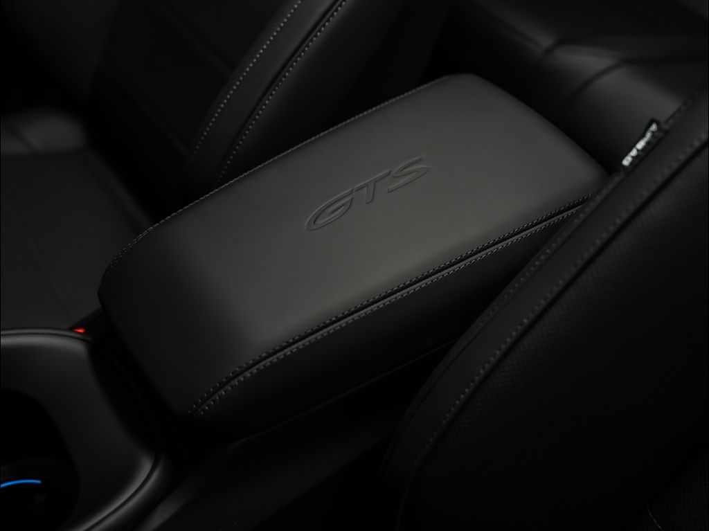 2026 Porsche MACAN MACAN ELECTRIC GTS — миниатюра 30