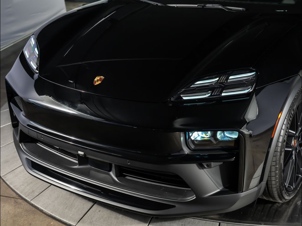 2026 Porsche MACAN MACAN ELECTRIC GTS — миниатюра 11