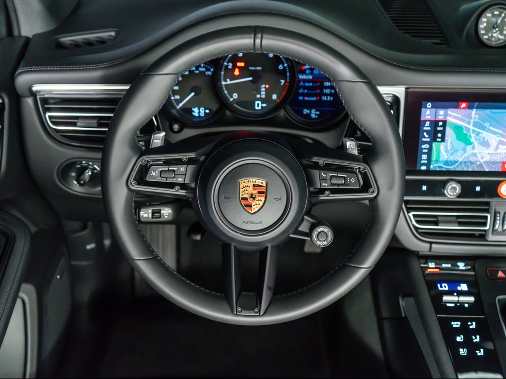 2026 Porsche MACAN 缩略图 18