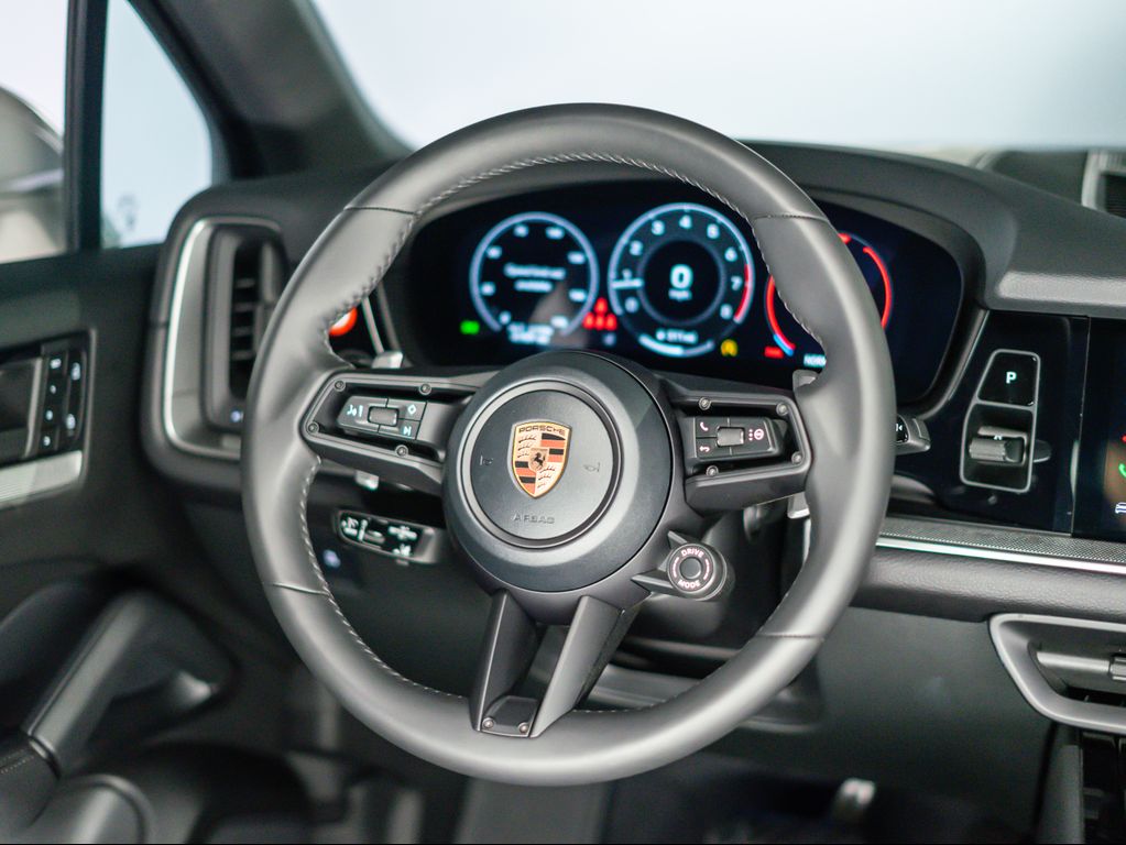 PORSCHE CAYENNE - 4
