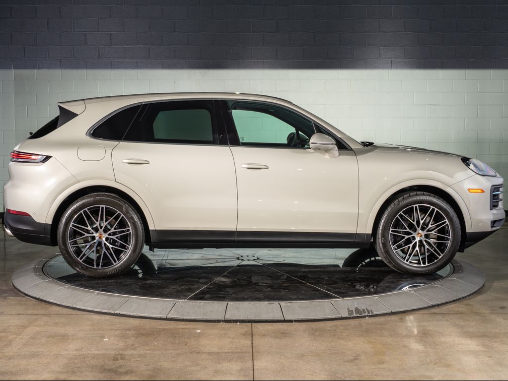 PORSCHE CAYENNE - 8