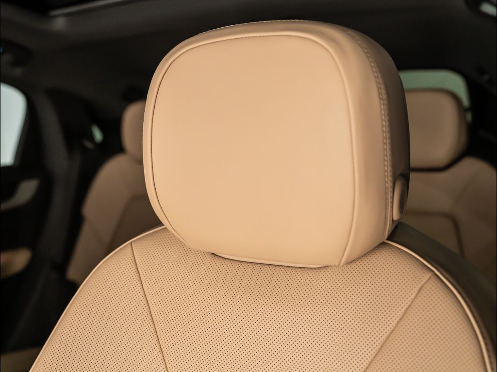 2026 Porsche CAYENNE S 缩略图 25