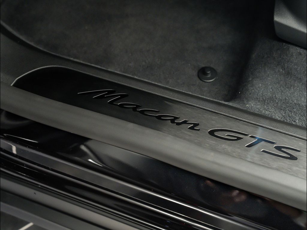 2026 Porsche MACAN MACAN ELECTRIC GTS — фото 26