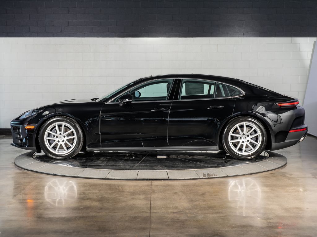 2026 Porsche PANAMERA 4 照片 2