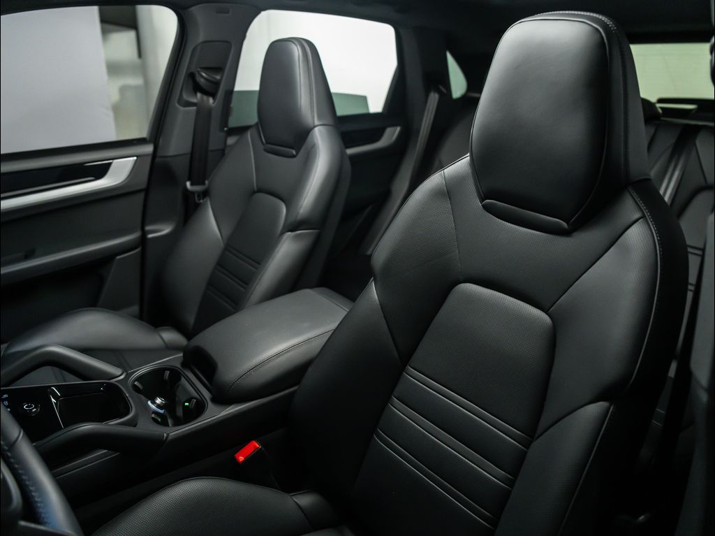 PORSCHE CAYENNE - 5