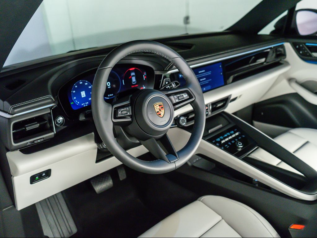 صورة 4 لـ 2026 Porsche MACAN MACAN ELECTRIC