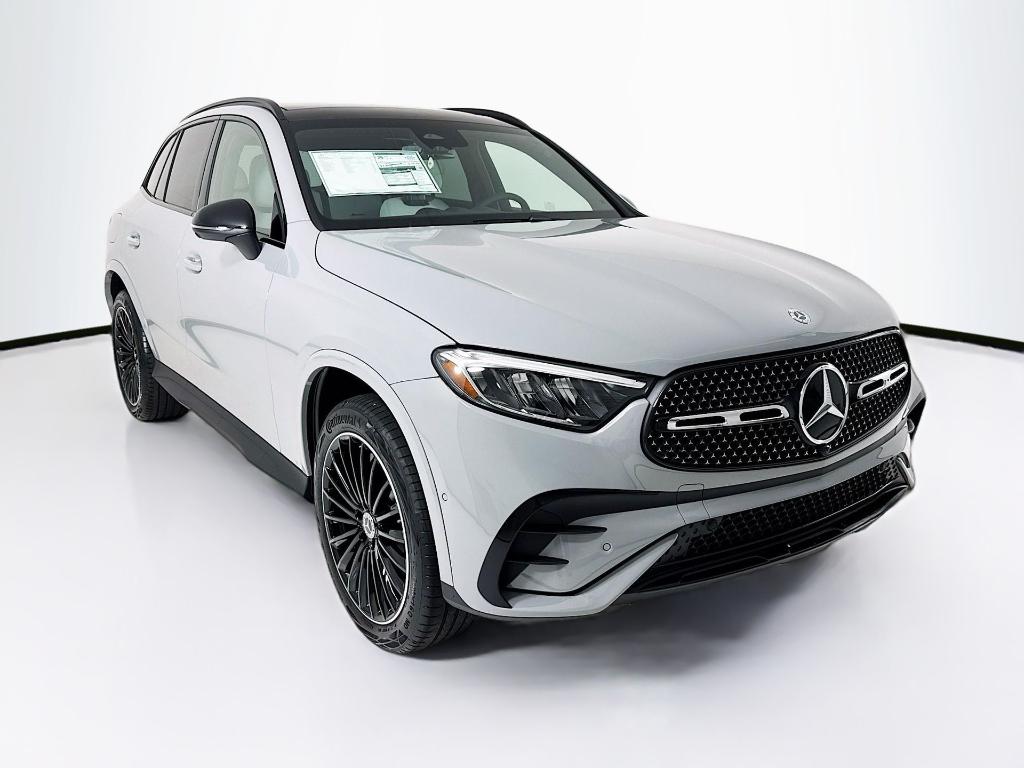 2026 Mercedes-BENZ GLC — фото 1