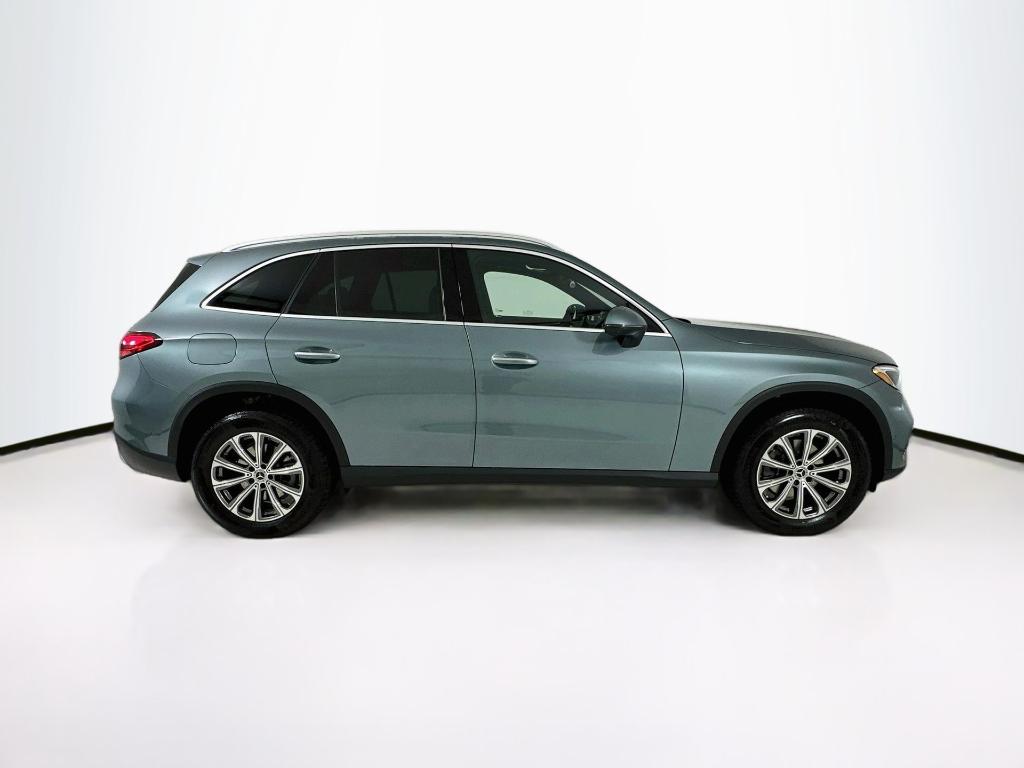 2026 Mercedes-BENZ GLC 照片 9