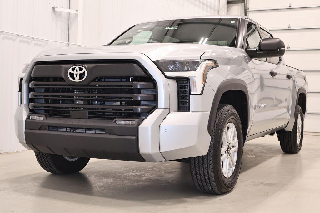 TOYOTA TUNDRA - 5