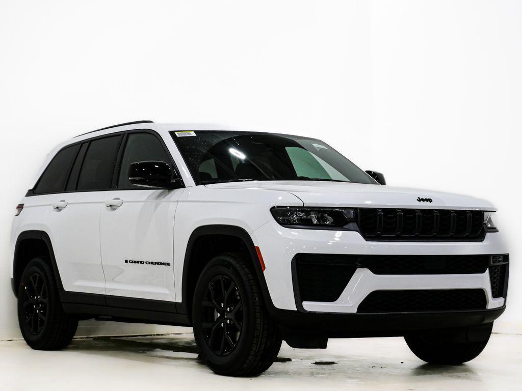 New 2026 Jeep Grand Cherokee Altitude