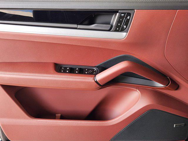2026 Porsche CAYENNE S 缩略图 23