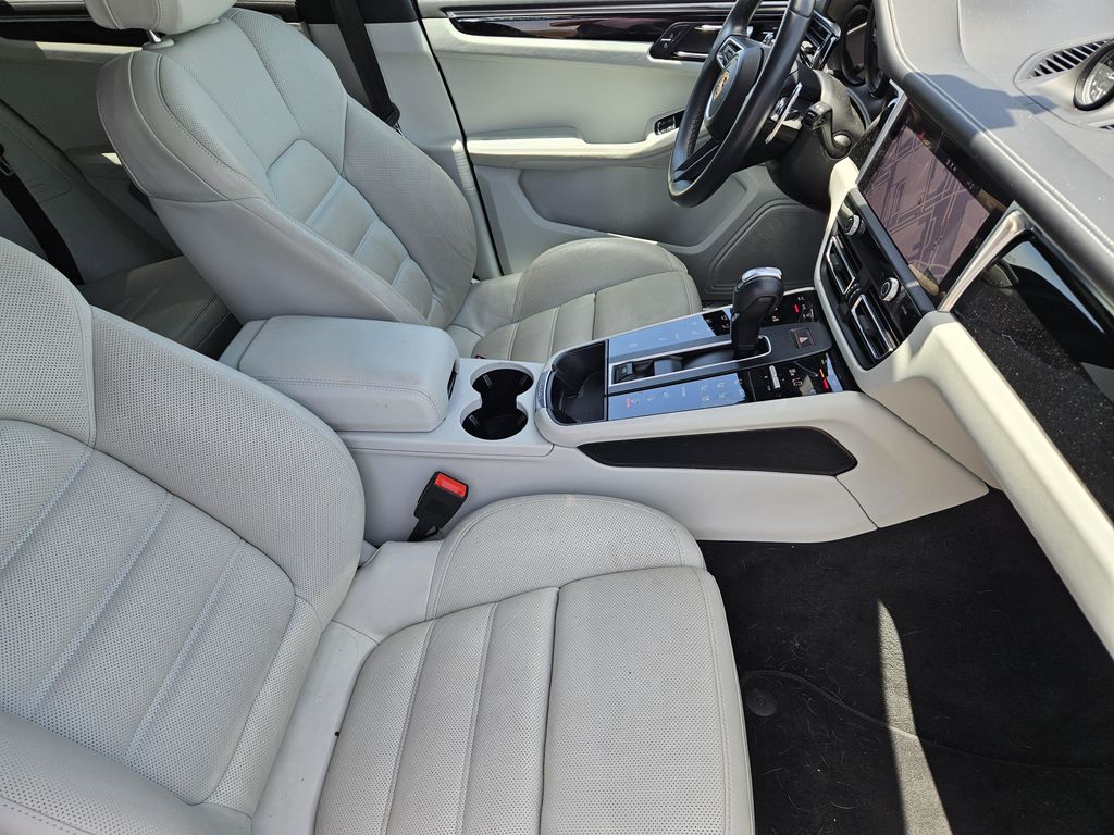 صورة مصغرة 14 لـ 2023 Porsche MACAN