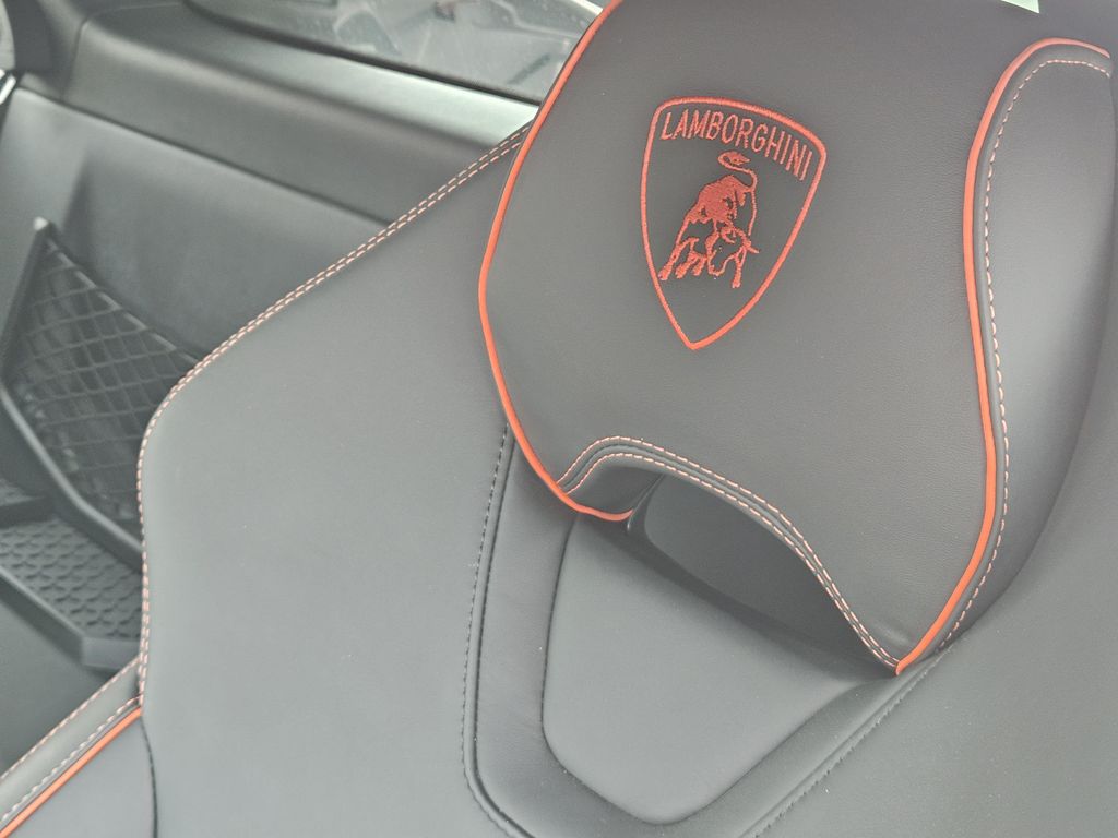 2020 Lamborghini HURACAN EVO COUPE AWD photo 16