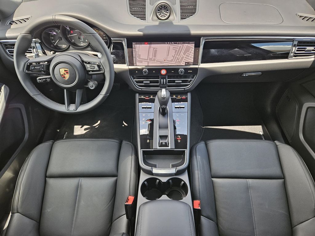 2026 Porsche MACAN — миниатюра 23