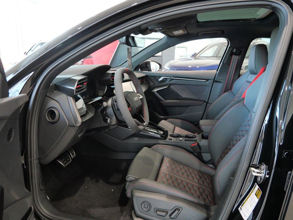 2026 AUDI RS 3 TFSI QUATTRO S TRONIC 缩略图 5