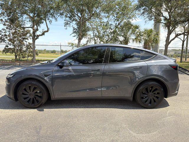 TESLA MODEL Y LONG RANGE - 7