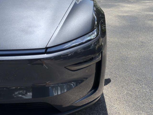 TESLA MODEL Y LONG RANGE - 10