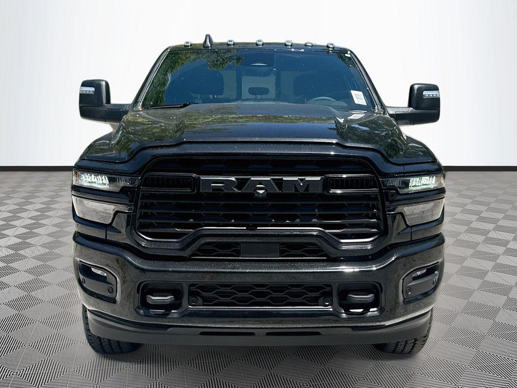 صورة 2 لـ 2026 RAM 2500 BIG HORN CREW CAB 4X4 6'4' BOX