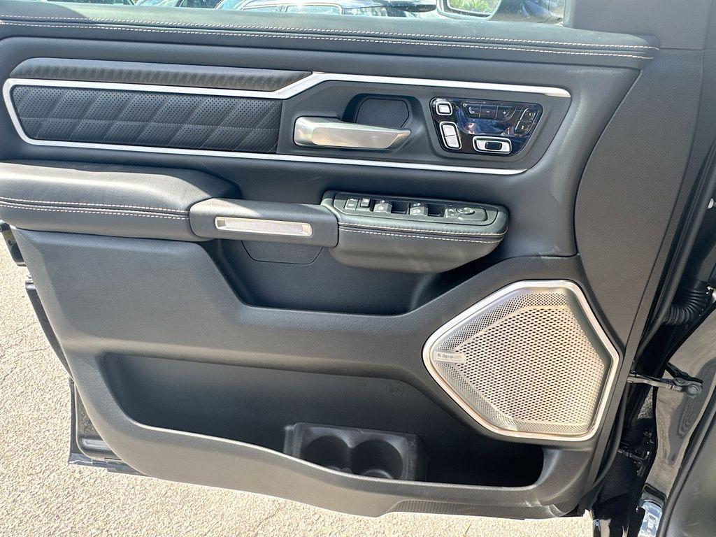 2026 RAM 1500 ST — миниатюра 19