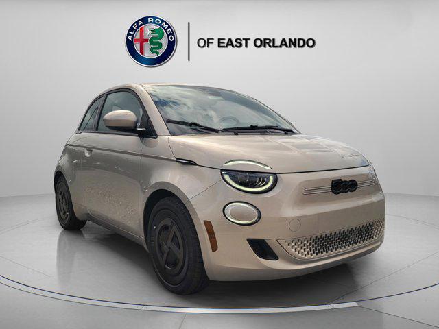 New 2025 FIAT 500e Giorgio Armani FWD