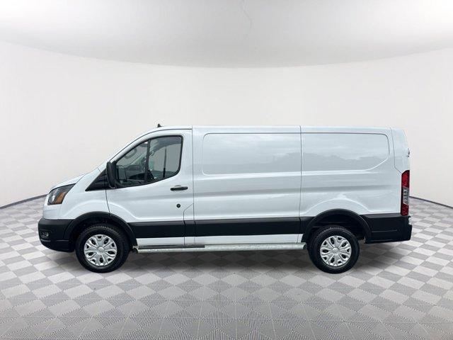 صورة 8 لـ 2025 FORD TRANSIT-250 BASE