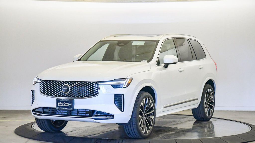 New 2026 Volvo XC90 Plus, B5 AWD Gas (mild hybrid), Gasoline, Bright, 7 Seats