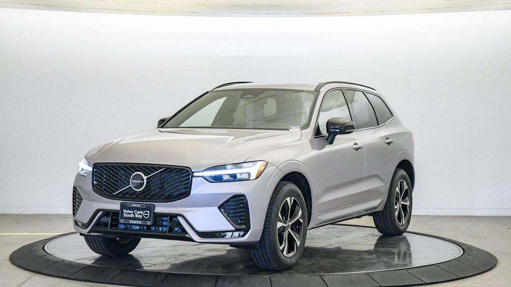 New 2026 Volvo XC60 B5 Core