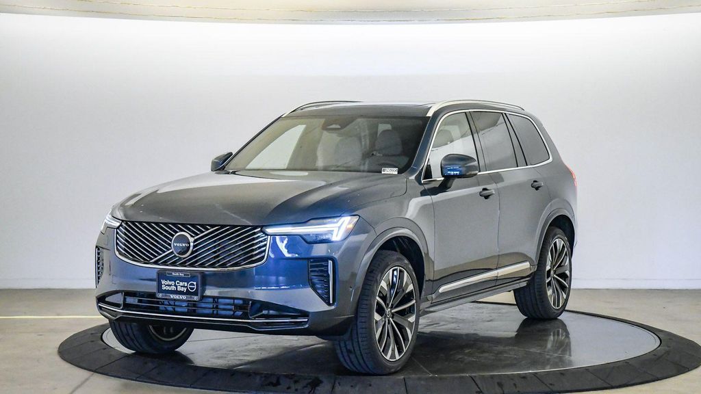 New 2026 Volvo XC90 Plus, B6 AWD Gas (mild hybrid), Gasoline, Bright, 7 Seats