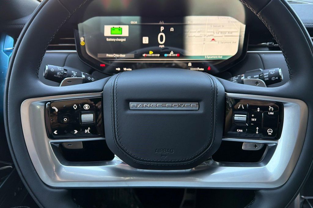 صورة 10 لـ 2026 LAND Rover RANGE ROVER P400 SE 7 SEAT