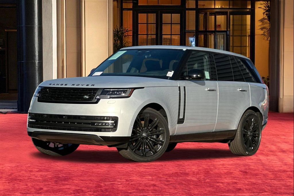 New 2025 Land Rover Range Rover P530 SE