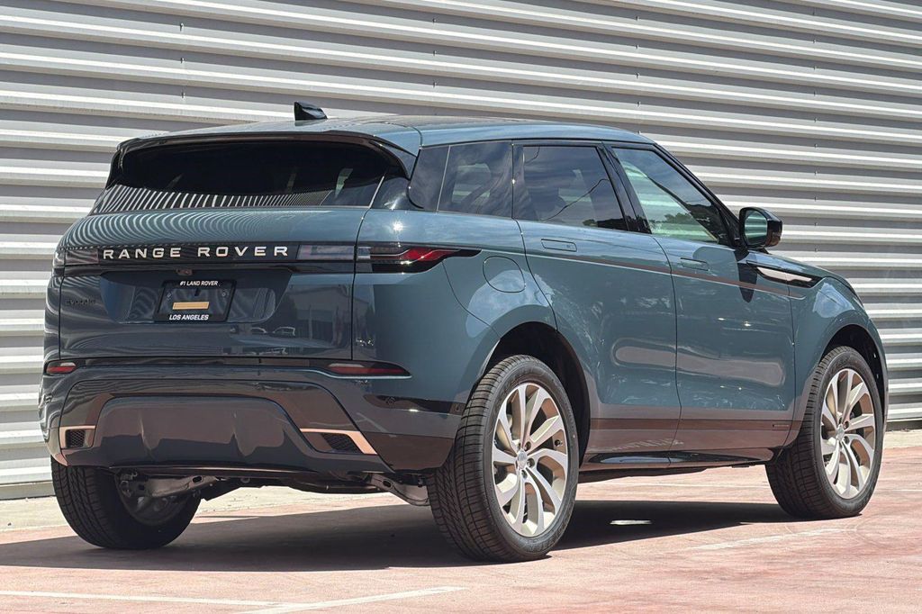 صورة 9 لـ 2026 LAND Rover RANGE ROVER EVOQUE HOXTON EDITION