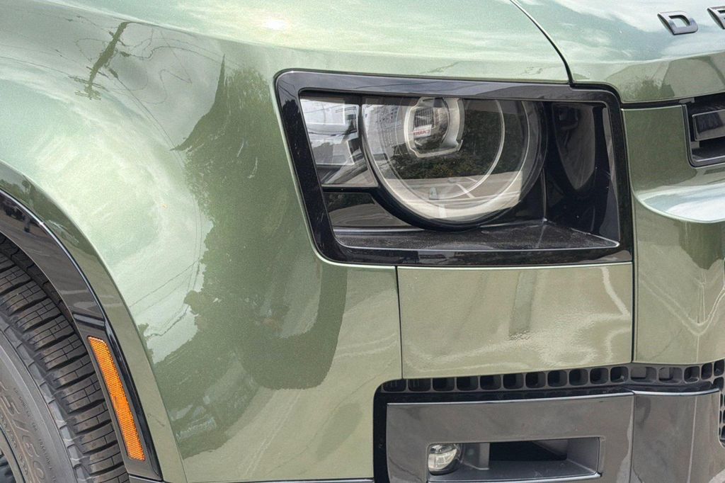 صورة مصغرة 26 لـ 2026 LAND Rover DEFENDER P400 X-DYNAMIC SE