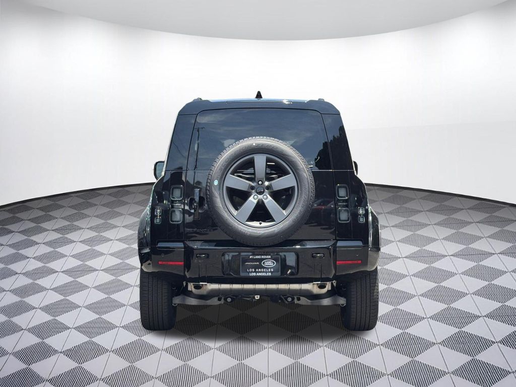 صورة 10 لـ 2026 LAND Rover DEFENDER P400 X