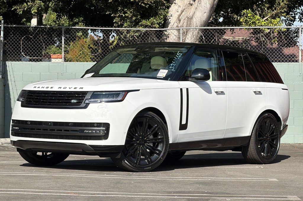 New 2026 Land Rover Range Rover P400 SE