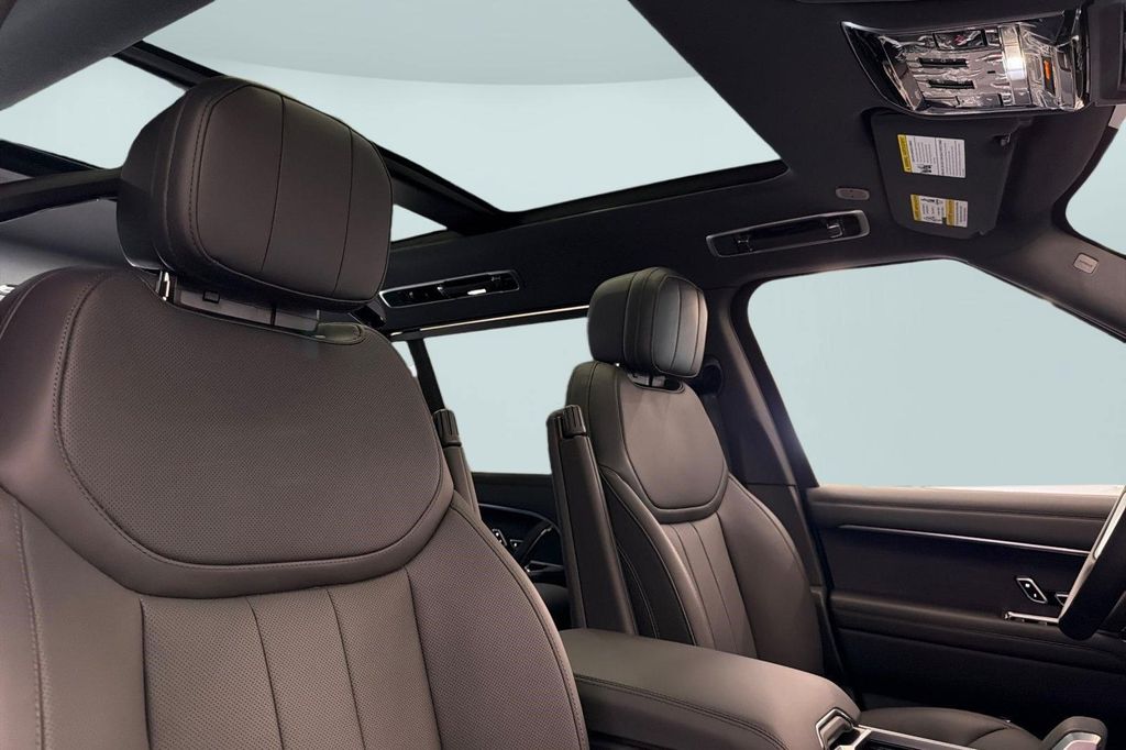 2026 LAND Rover RANGE ROVER P400 SE 7 SEAT thumbnail 22