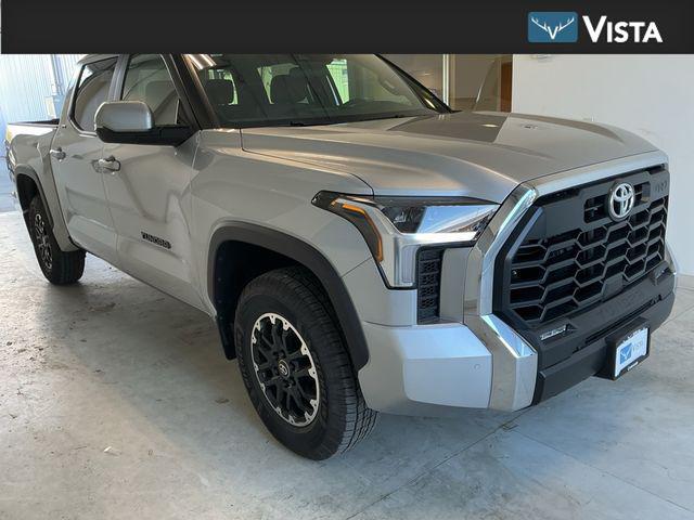 TOYOTA TUNDRA - 1