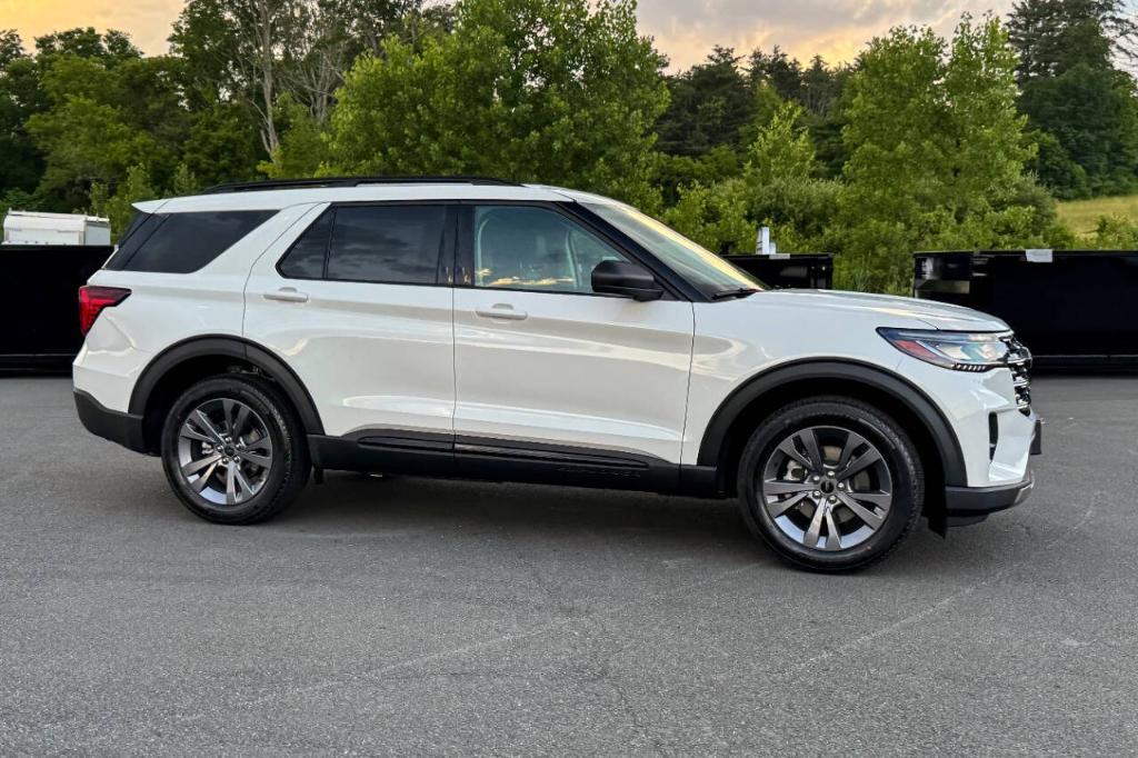 2026 FORD EXPLORER ACTIVE 照片 2