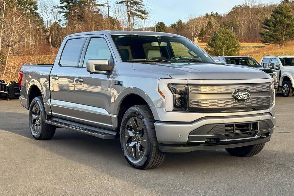 New 2025 Ford F-150 Lightning LARIAT