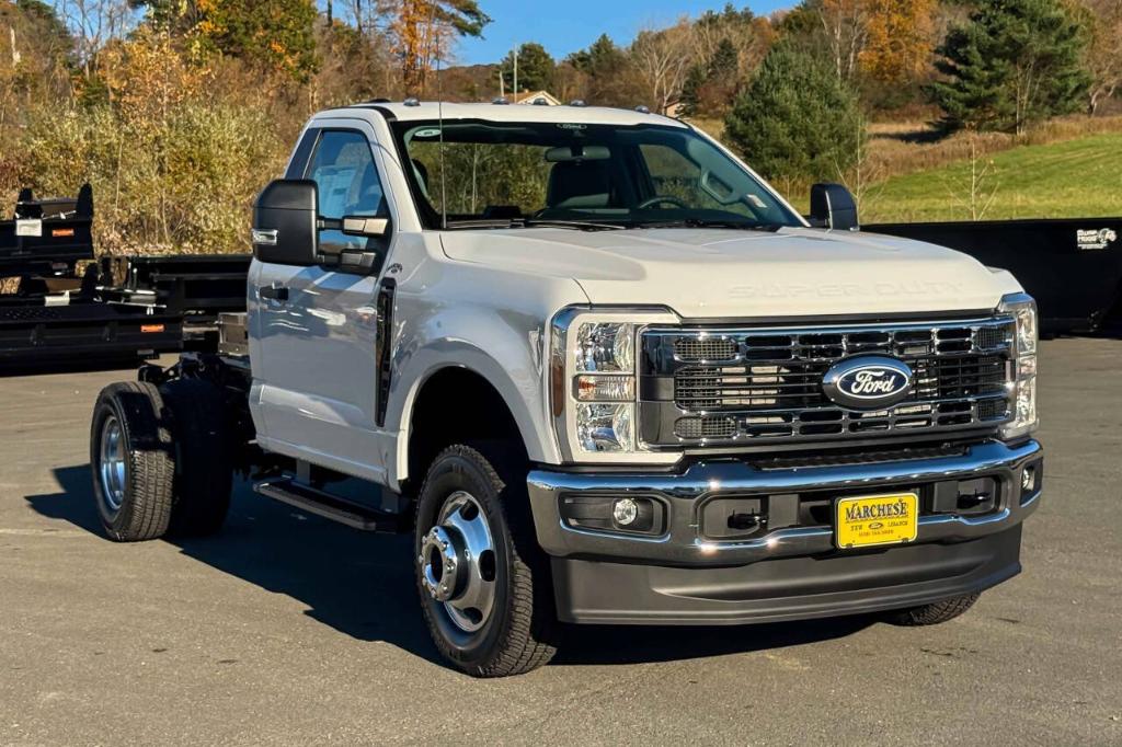 New 2027 Ford F-350 XL