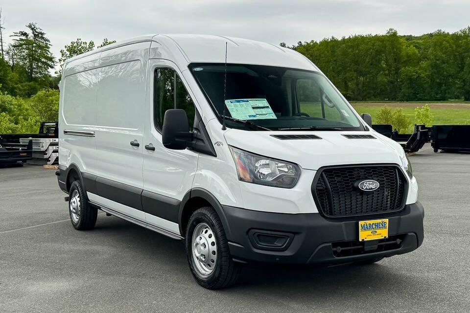 New 2026 Ford Transit-250 148 WB Medium Roof Cargo