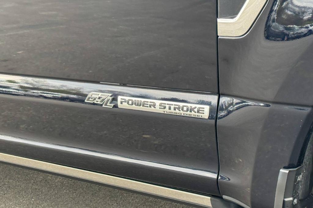 2022 FORD F-350 LARIAT SUPER DUTY — миниатюра 13