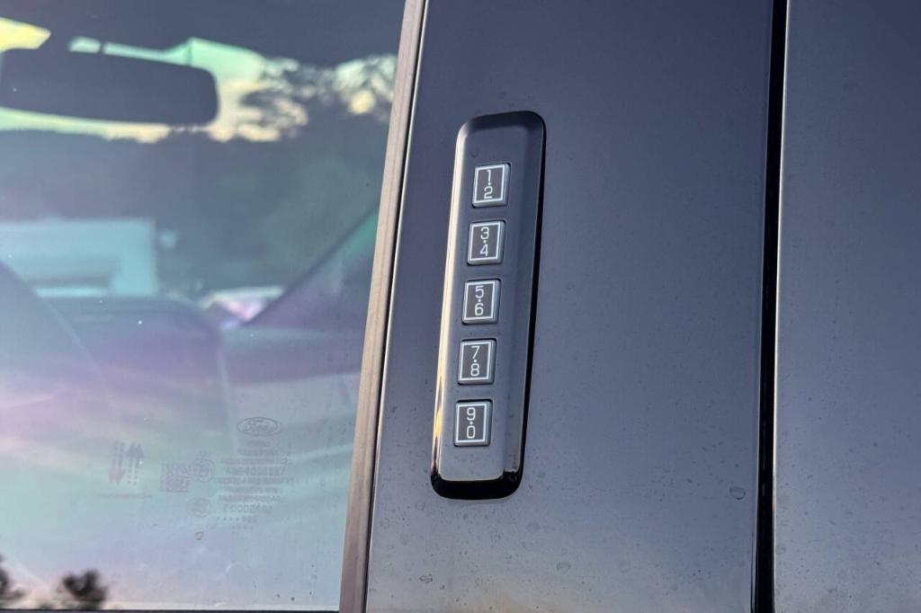 2026 FORD F-350 PLATINUM — миниатюра 27