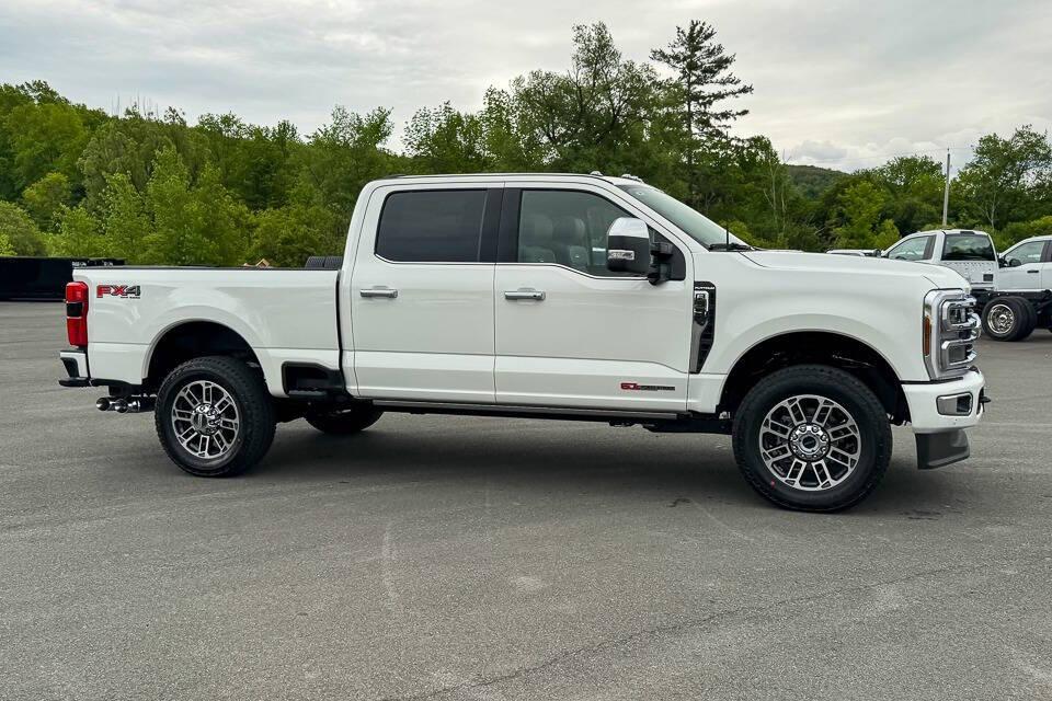 2026 FORD F-350 PLATINUM — фото 2