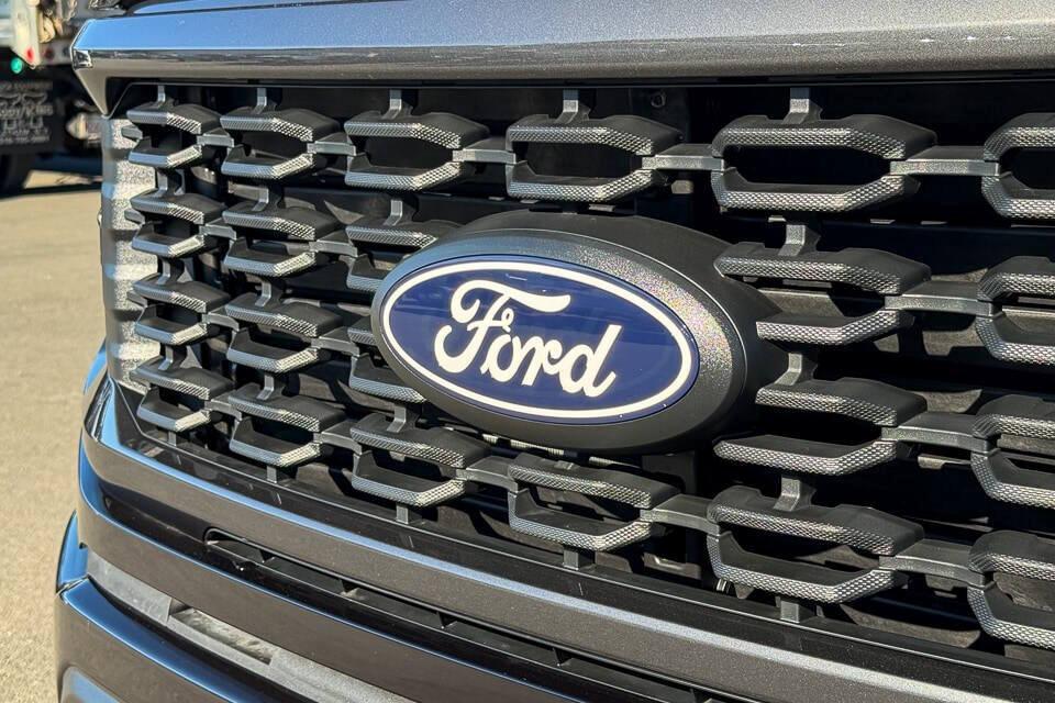 FORD F-150 STX - 9