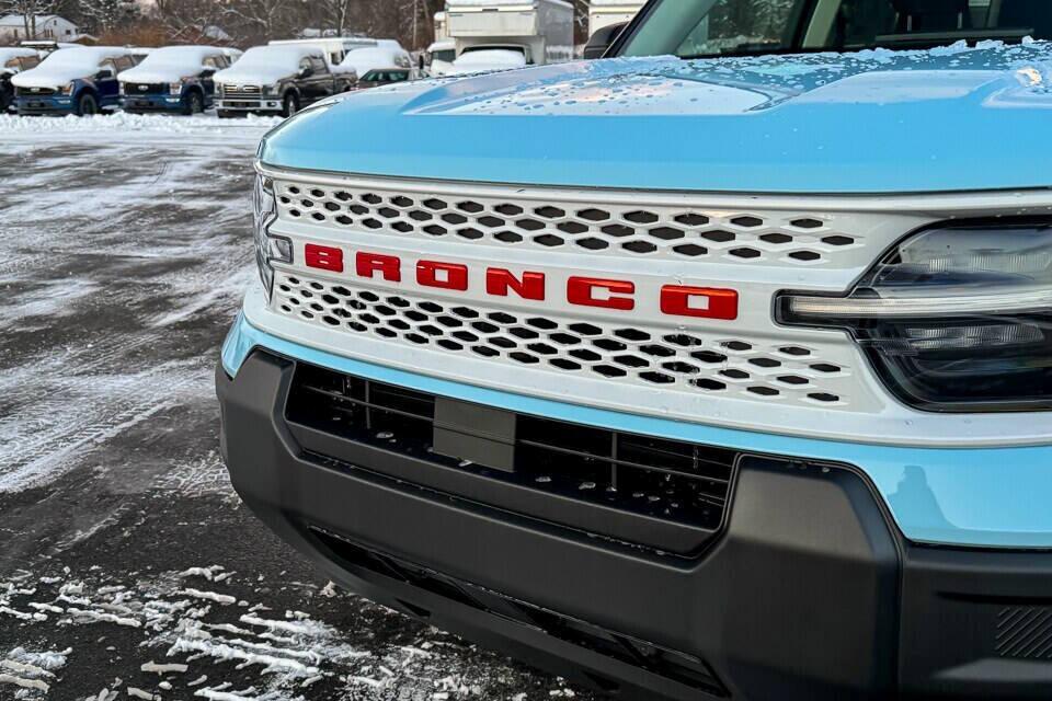 FORD BRONCO SPORT HERITAGE - 9