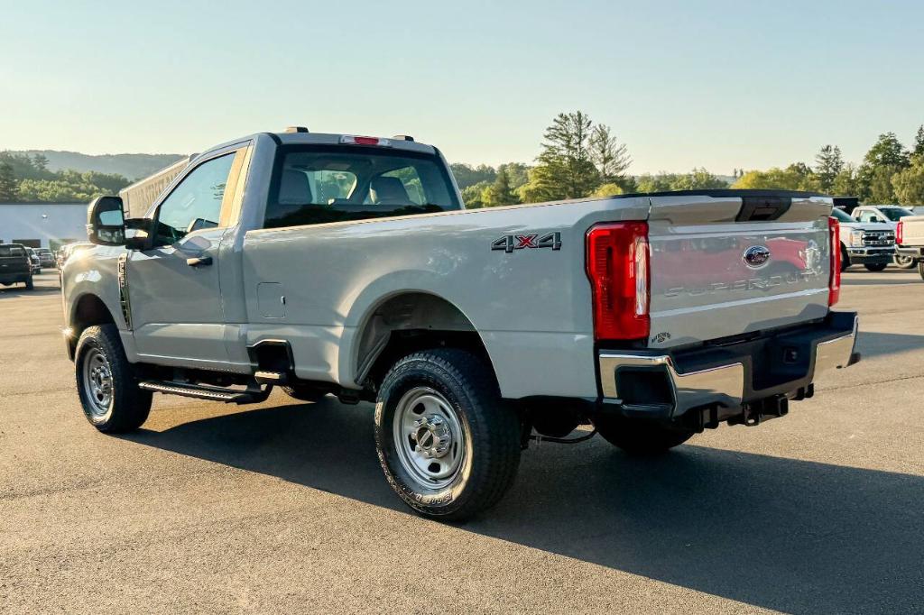 صورة 4 لـ 2026 FORD F-350 XL